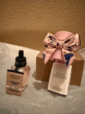 NWT Bath & Body Works A Thousand Wishes wallflower & Pink Bow Wallflower Plug